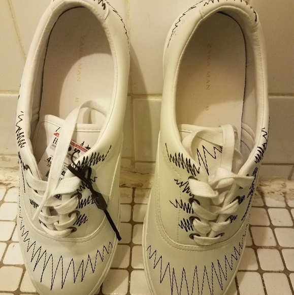 Zara Man White Embossed Sneakers - Picture 4 of 4